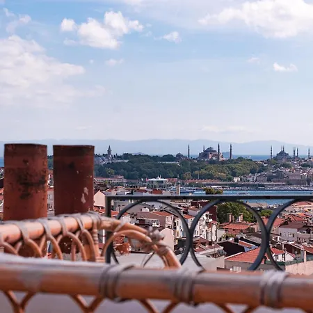 Homie - Turna Residences In Cihangir アパート