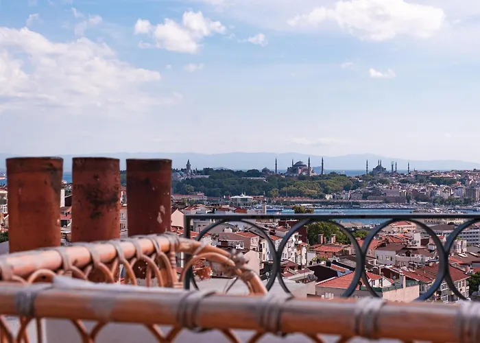 Homie - Turna Residences In Cihangir アパート